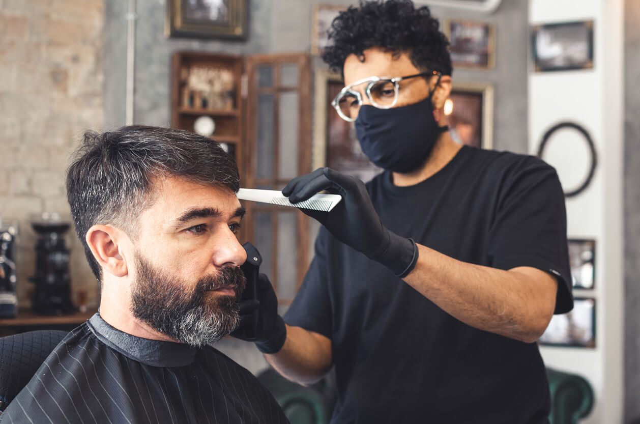 Going to the Barber after a Hair Transplant - Hair Specialists Houston